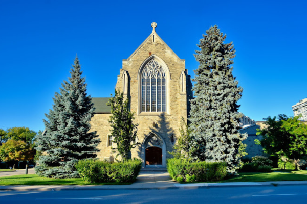 Easter Eggstravaganza (11 x 17 in) (600 x 400 px) (1)